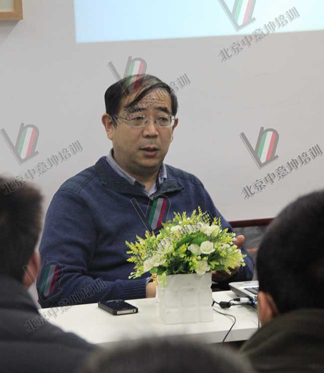 意大利教育中心中国区负责人邢建军博士